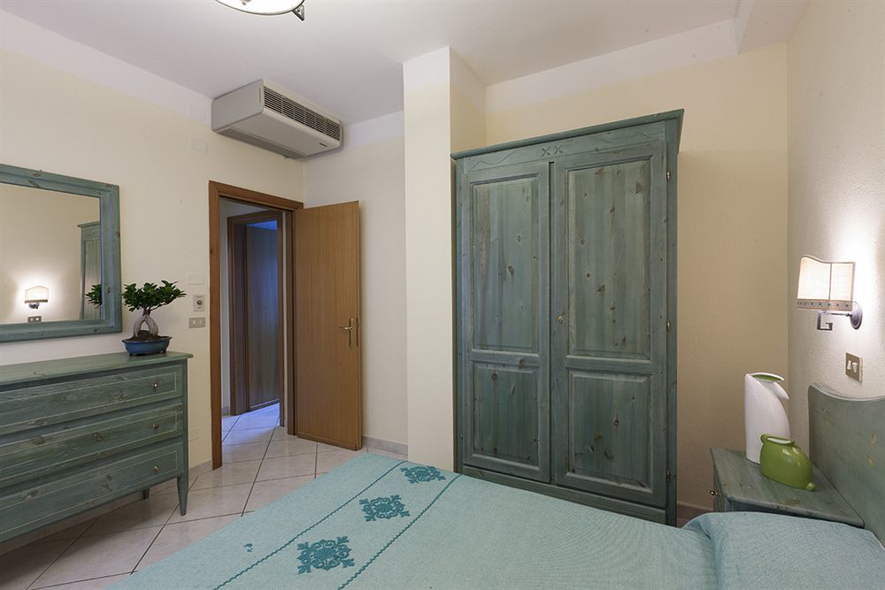 Residence Il Borgo Орозеи Екстериор снимка