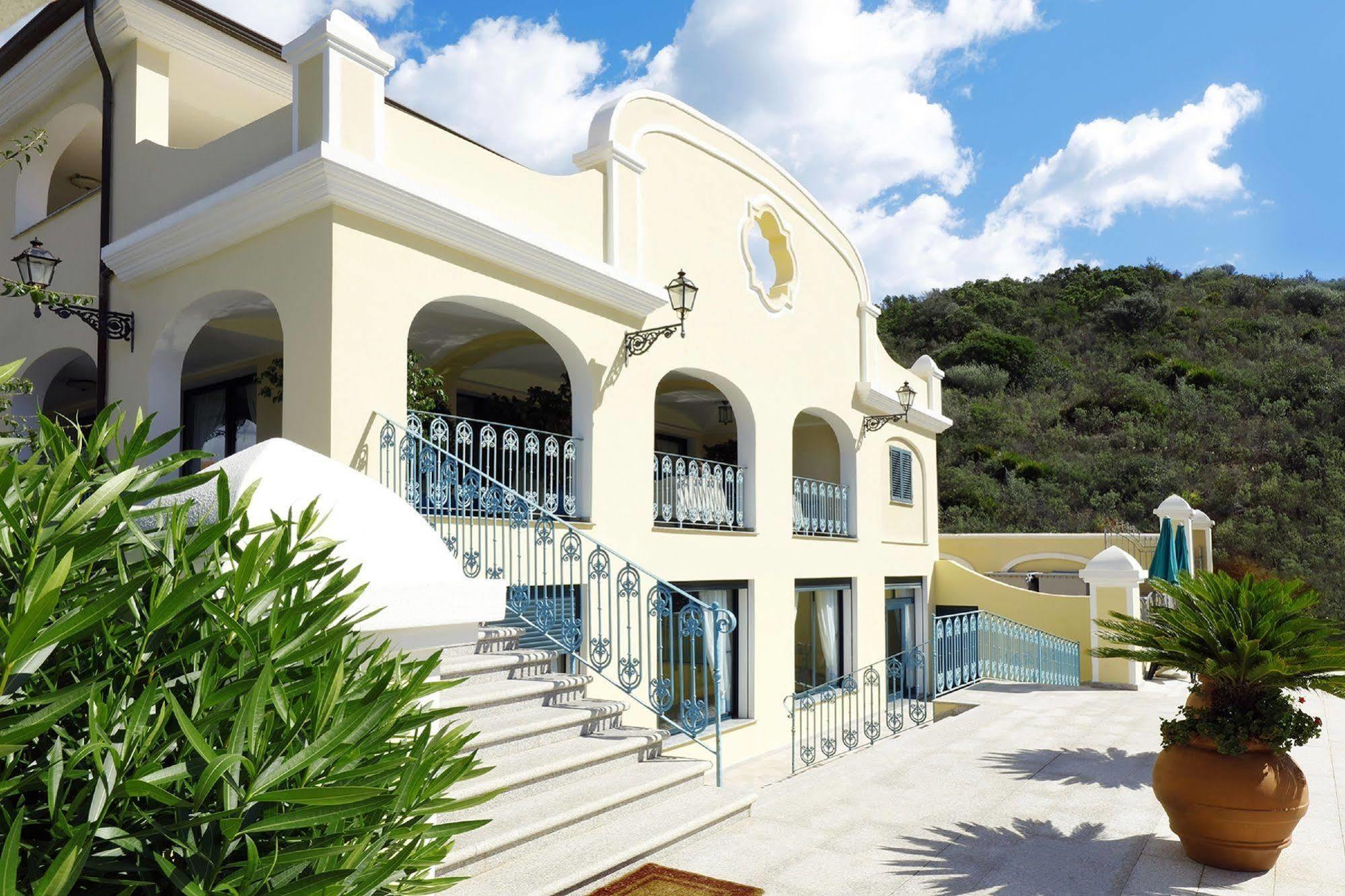 Residence Il Borgo Орозеи Екстериор снимка